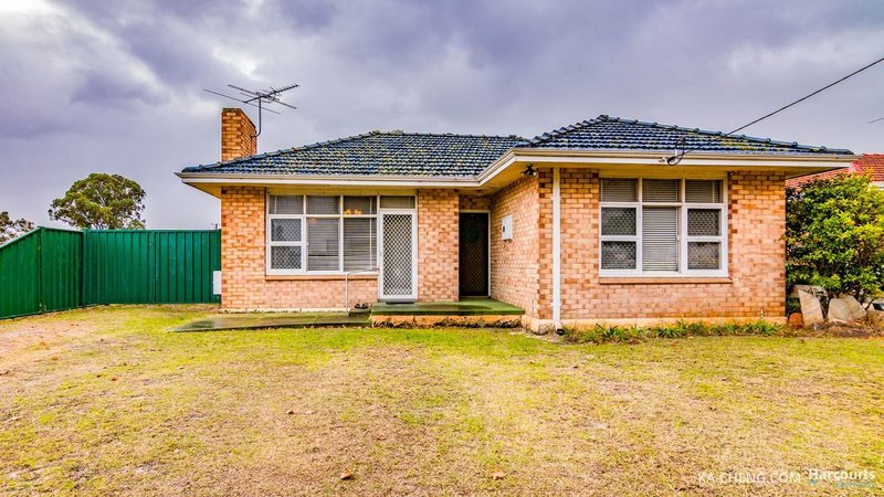 Photo - 1 Mangini Street, Morley WA 6062 - Image 4