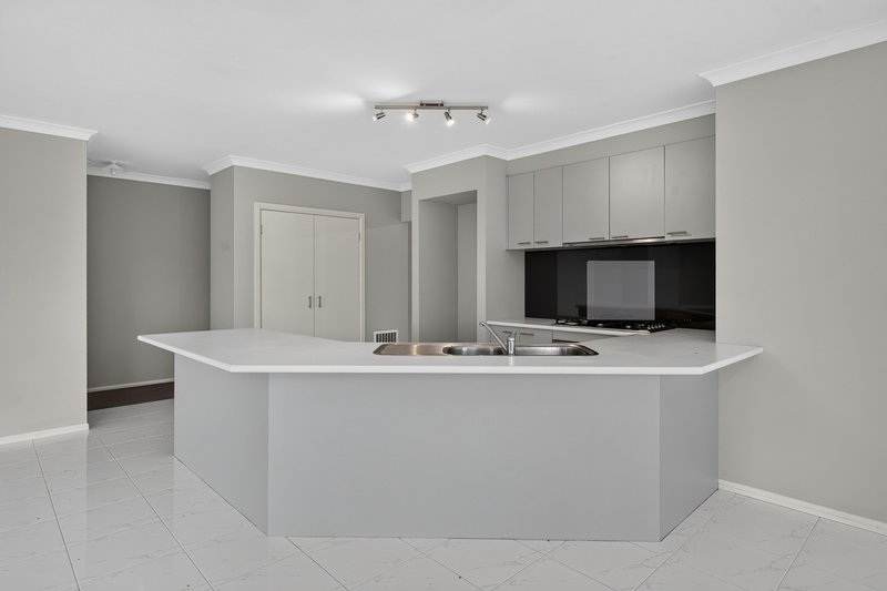 Photo - 1 Manna Gum Drive, Pakenham VIC 3810 - Image 2
