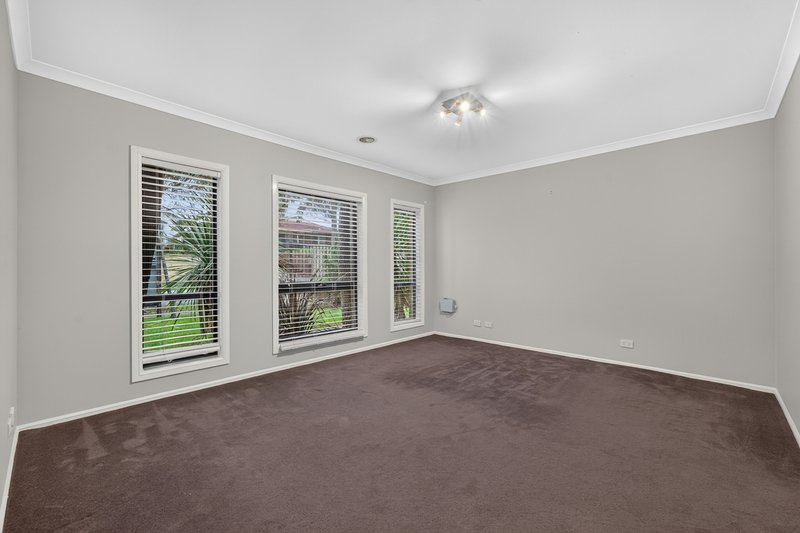 Photo - 1 Manna Gum Drive, Pakenham VIC 3810 - Image 4