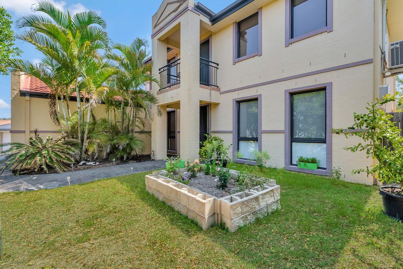 Photo - 1 Manra Way, Pacific Pines QLD 4211 - Image 19