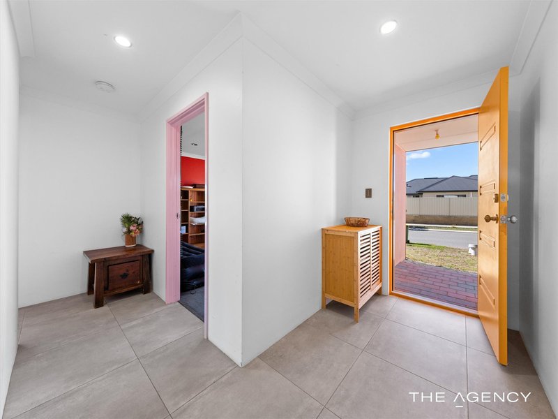Photo - 1 Marbelup Pass, Dawesville WA 6211 - Image 4