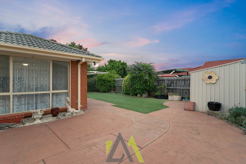 Photo - 1 Margot Court, Cranbourne North VIC 3977 - Image 25