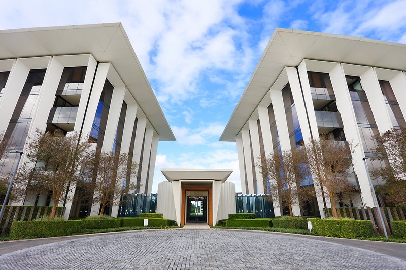 Photo - 1 Marina Drive, Benowa QLD 4217 - Image 23