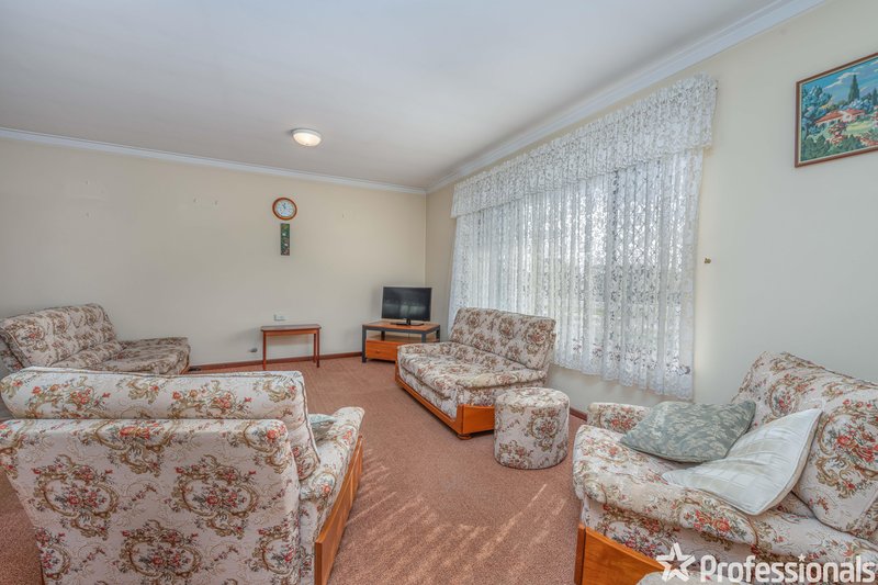 Photo - 1 Mariner Place, Cooloongup WA 6168 - Image 6