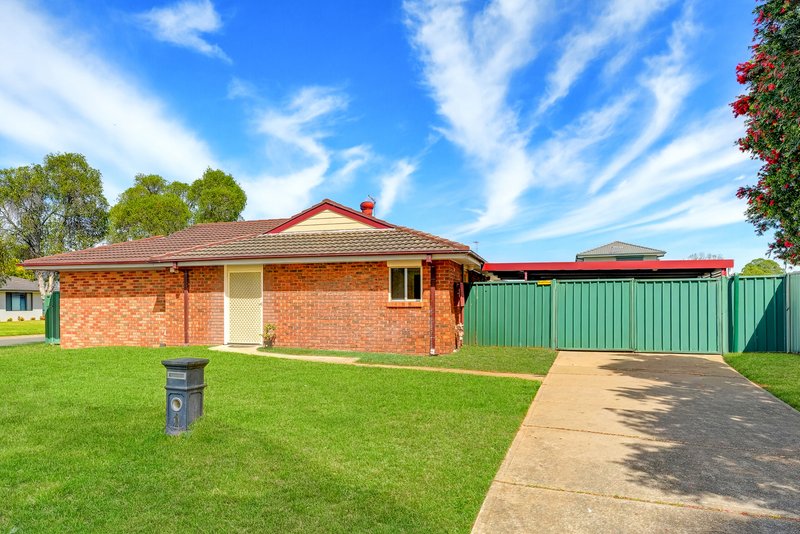 Photo - 1 Maroni Place, St Clair NSW 2759 - Image 1