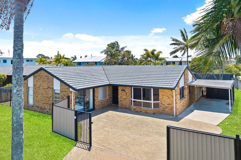 Photo - 1 Maroochy Waters Drive, Maroochydore QLD 4558 - Image 24