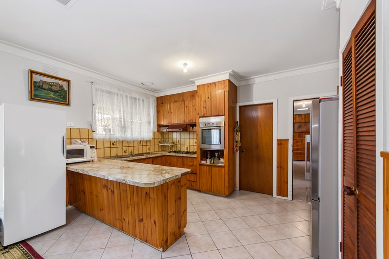 Photo - 1 Maroondah Court, St Albans VIC 3021 - Image 4