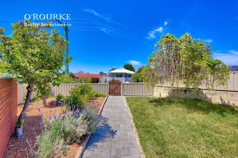 Photo - 1 Marsden Way, Padbury WA 6025 - Image 2