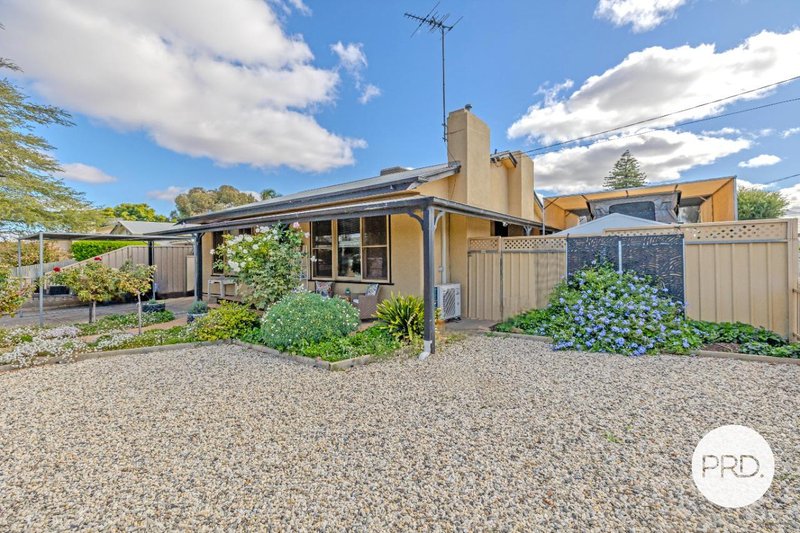 Photo - 1 Mary Avenue, Mildura VIC 3500 - Image 2