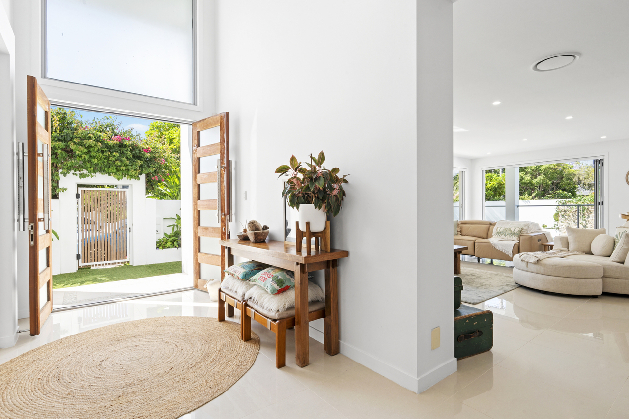 1 Mascala Parade, Mermaid Waters, QLD 4218 - Image 5