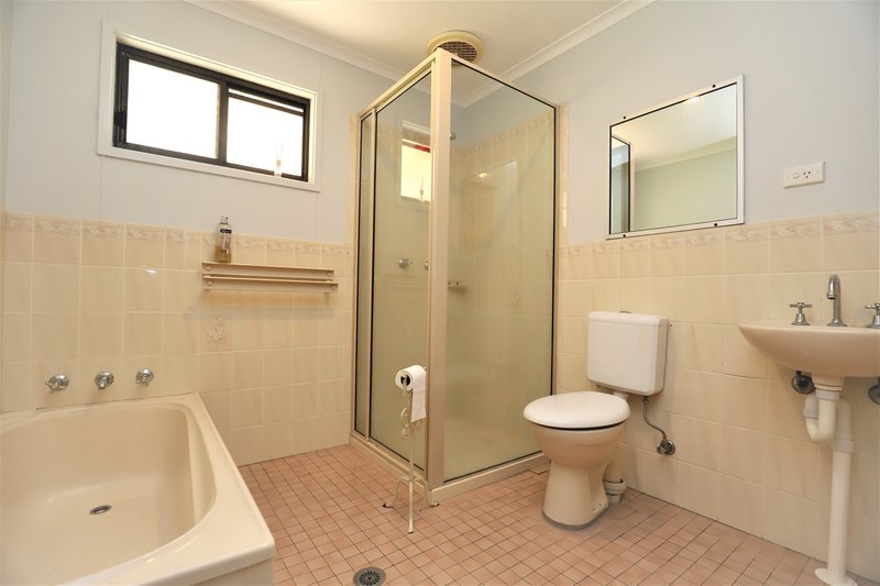 Photo - 1 Matthews Street, Cootamundra NSW 2590 - Image 11