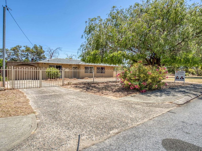 1 Mcalister Place, Thornlie WA 6108