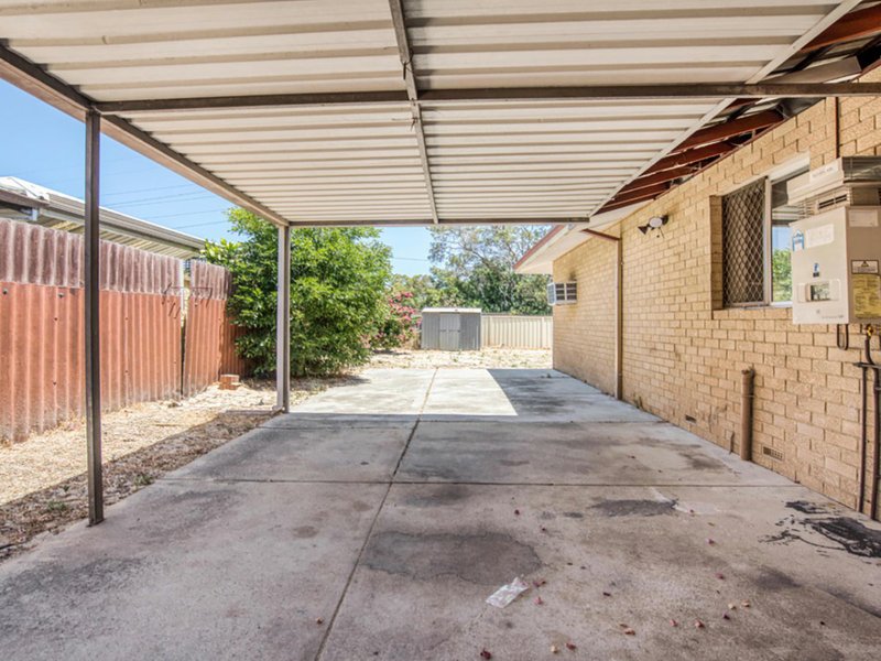 Photo - 1 Mcalister Place, Thornlie WA 6108 - Image 13