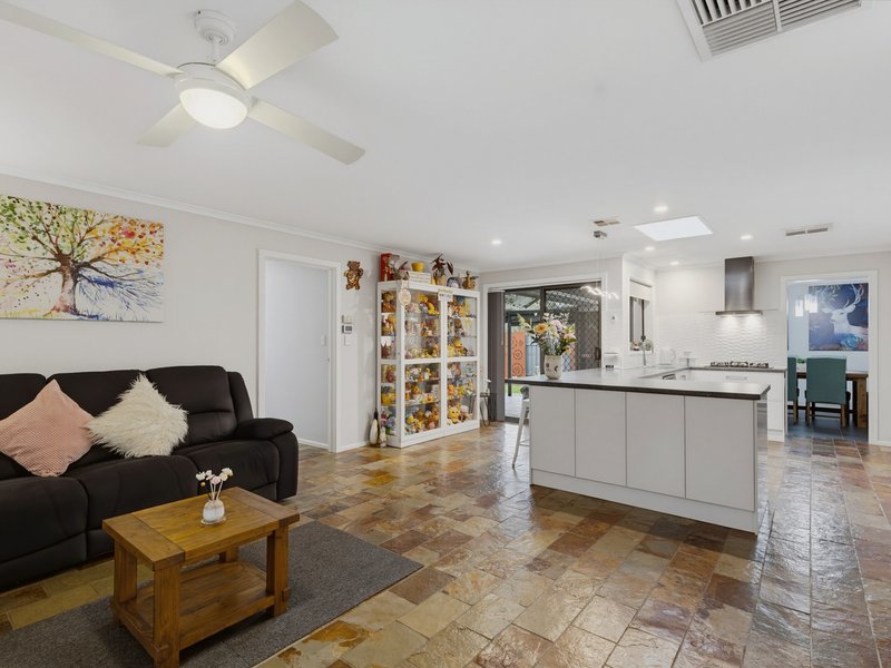 Photo - 1 Mccarthy Avenue, Morphett Vale SA 5162 - Image 9
