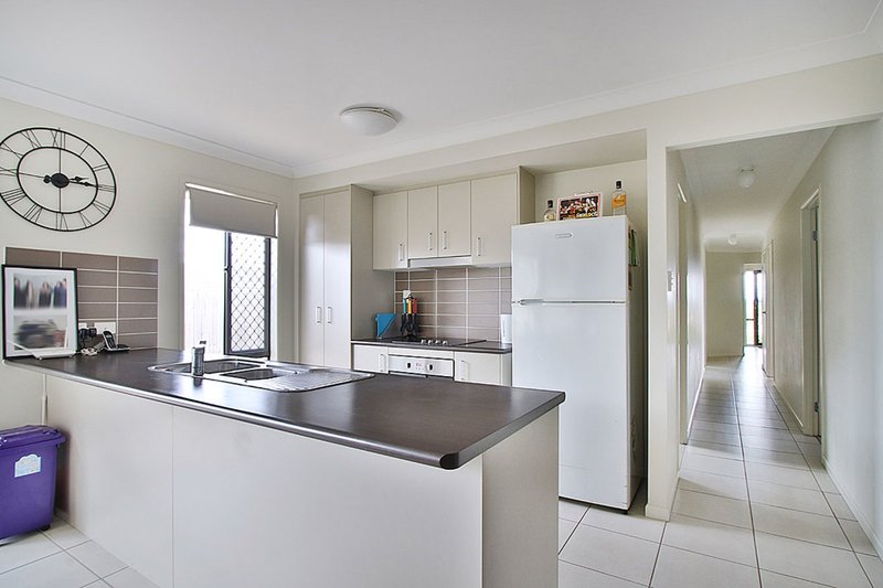 Photo - 1 Mcguigan Court, Goodna QLD 4300 - Image 6