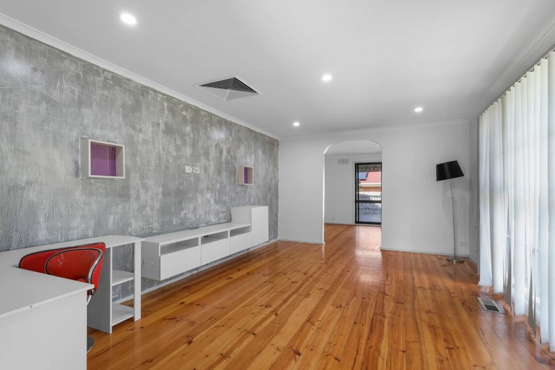 Photo - 1 Mckinley Court, Dandenong North VIC 3175 - Image 3