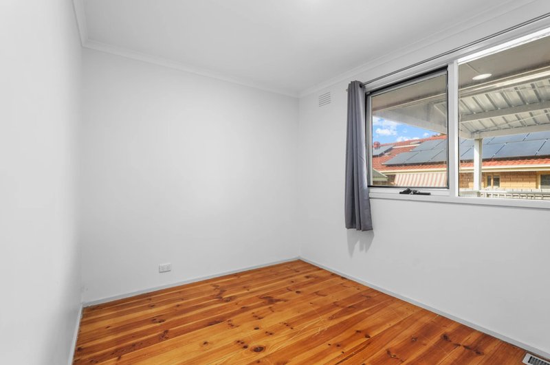 Photo - 1 Mckinley Court, Dandenong North VIC 3175 - Image 4