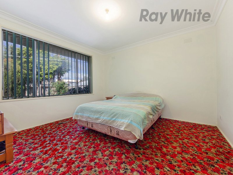 Photo - 1 Mcrae Avenue, St Albans VIC 3021 - Image 5