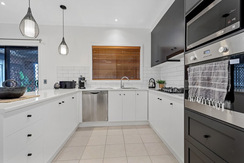 Photo - 1 Melpomene Boulevard, Tarneit VIC 3029 - Image 3