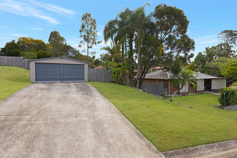 1 Melton Court, Edens Landing QLD 4207