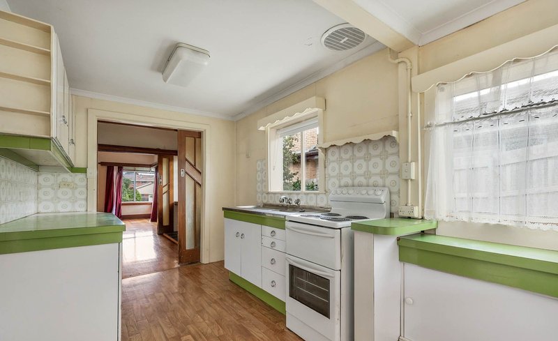 Photo - 1 Melvin Street, Frankston VIC 3199 - Image 4