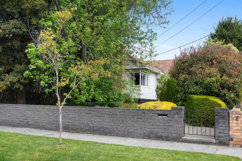 1 Mena Avenue, Cheltenham VIC 3192