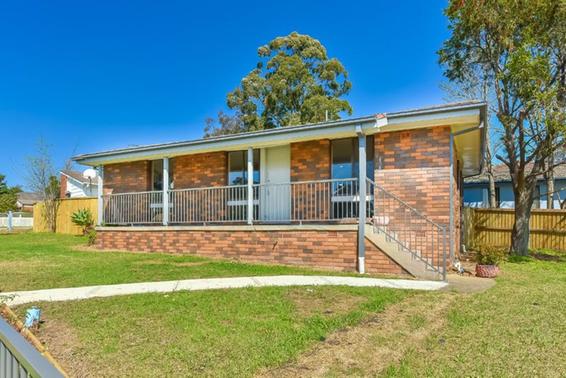 1 Merriman Place, Airds NSW 2560