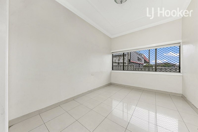 Photo - 1 Merrylands Rd , Merrylands NSW 2160 - Image 9