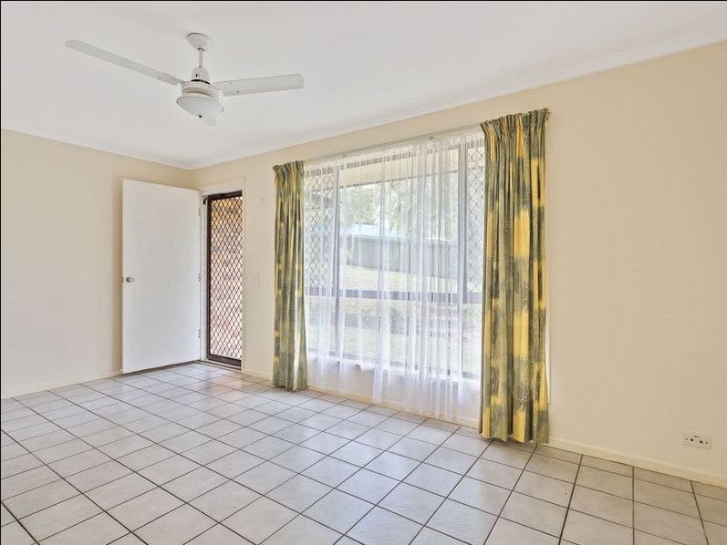 Photo - 1 Michel Court, Petrie QLD 4502 - Image 3