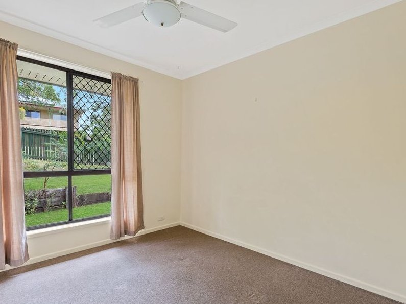 Photo - 1 Michel Court, Petrie QLD 4502 - Image 7