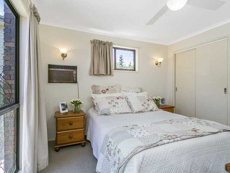 Photo - 1 Michelmore Road, Carrara QLD 4211 - Image 7