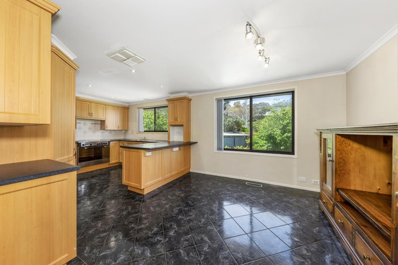 Photo - 1 Mileham Street, Macgregor ACT 2615 - Image 8