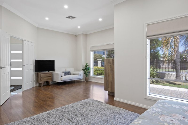 Photo - 1 Minns Street West , Seaton SA 5023 - Image 15