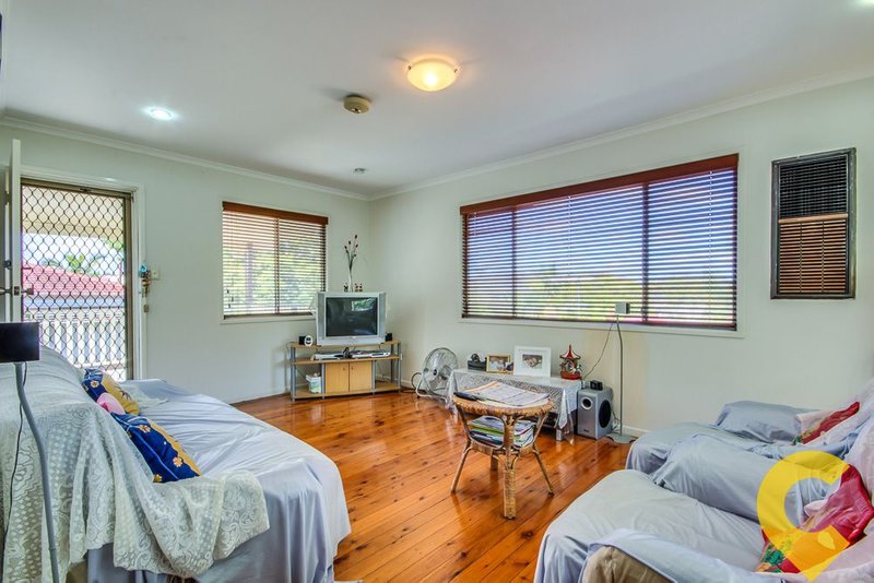 Photo - 1 Mirbelia Street, Everton Hills QLD 4053 - Image 7