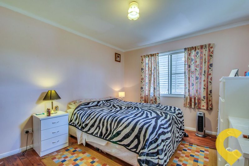 Photo - 1 Mirbelia Street, Everton Hills QLD 4053 - Image 9