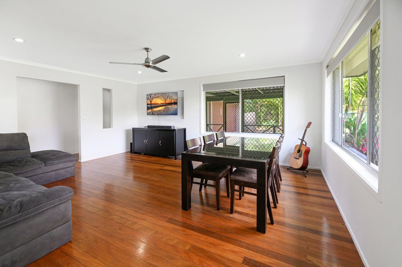 Photo - 1 Mitchell Avenue, Molendinar QLD 4214 - Image 6