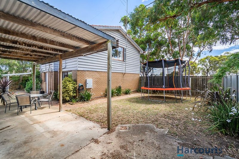 Photo - 1 Mitchell Drive, Cardigan Village VIC 3352 - Image 12