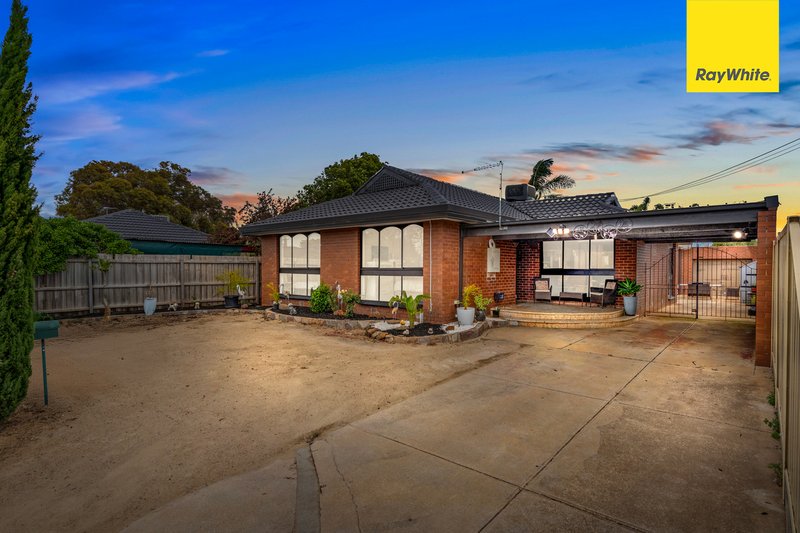 1 Mitchell Road, Melton South VIC 3338