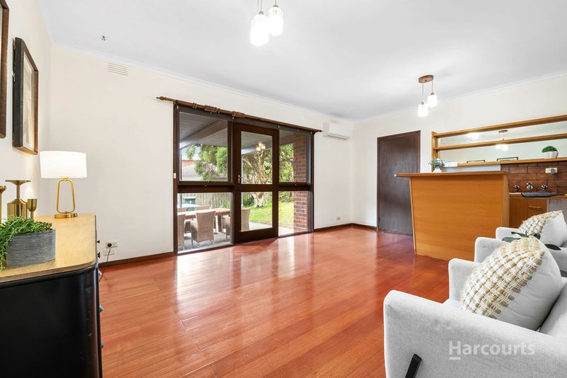 Photo - 1 Monaro Court, Vermont South VIC 3133 - Image 7
