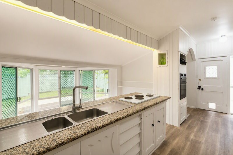 Photo - 1 Montgomery Crescent, Taree NSW 2430 - Image 2