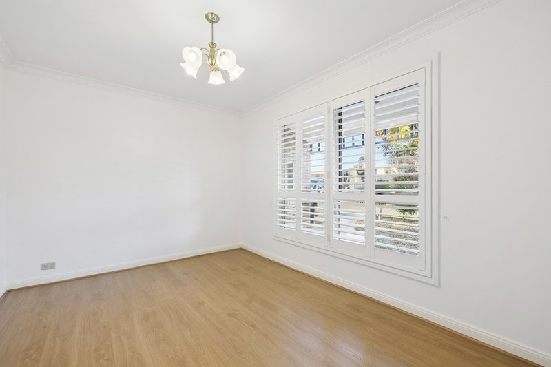 Photo - 1 Montpellier Drive, Werribee VIC 3030 - Image 11