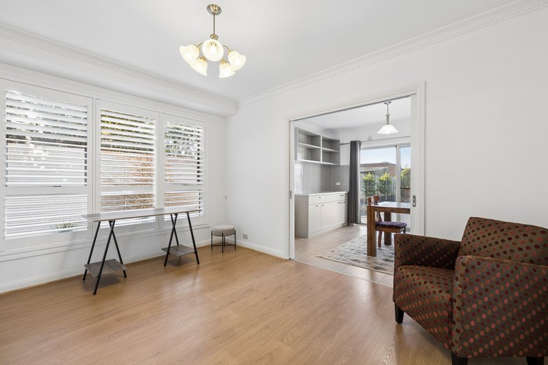 Photo - 1 Montpellier Drive, Werribee VIC 3030 - Image 12