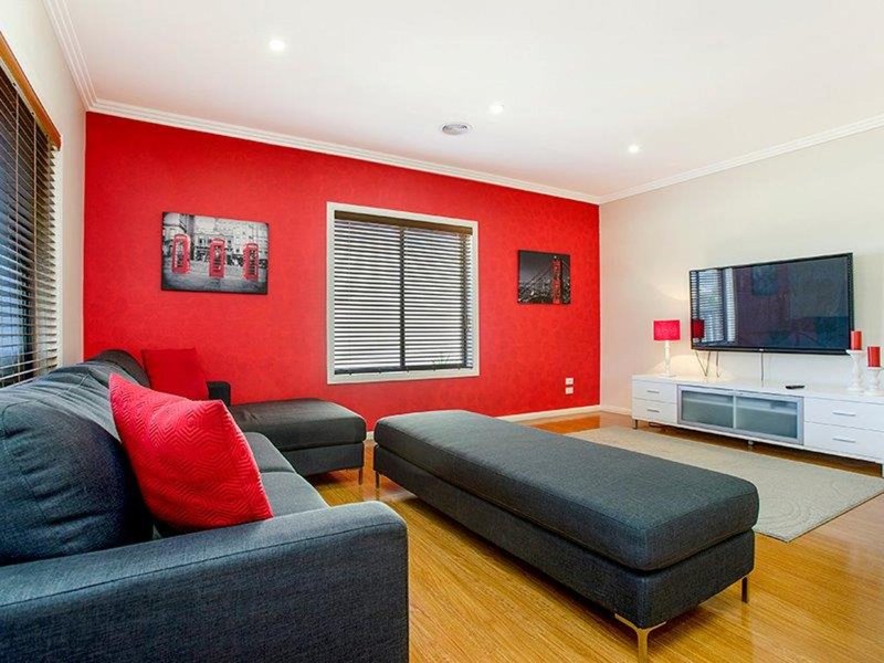 Photo - 1 Moor Park Drive, Craigieburn VIC 3064 - Image 8