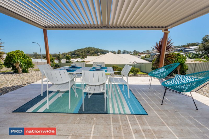 Photo - 1 Mooring Avenue, Corlette NSW 2315 - Image 9