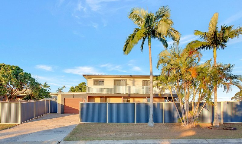 1 Mooring Place, Boyne Island QLD 4680