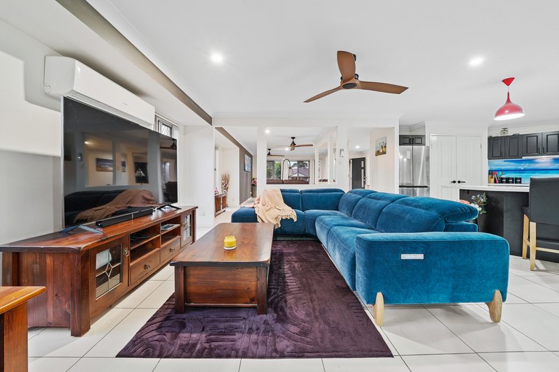 Photo - 1 Moran Close, Eagleby QLD 4207 - Image 6