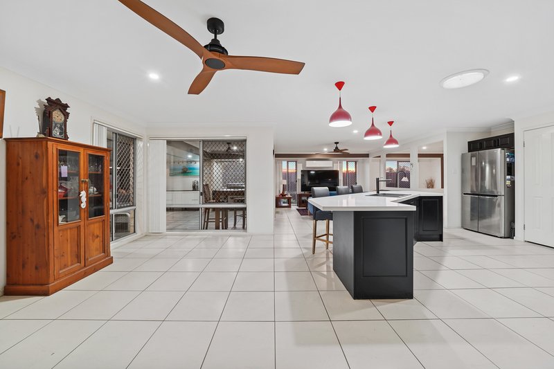 Photo - 1 Moran Close, Eagleby QLD 4207 - Image 8