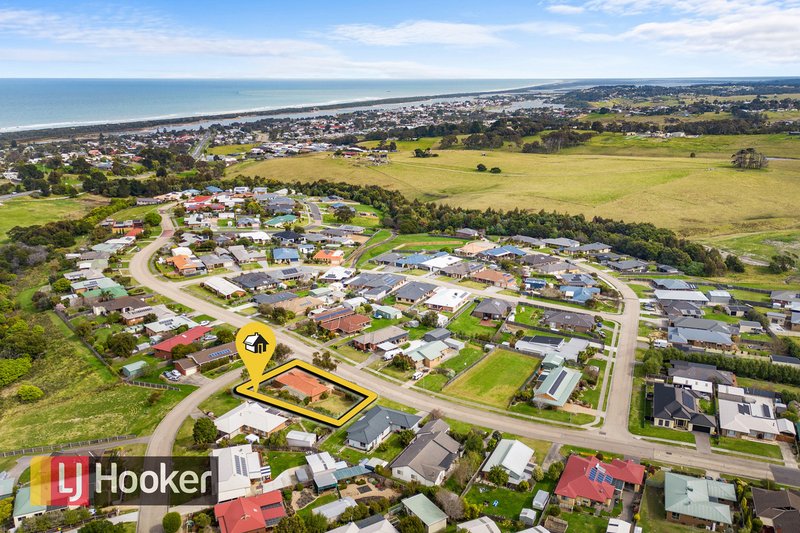 1 Morkham Court, Lakes Entrance VIC 3909