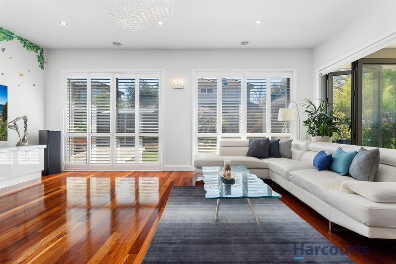 Photo - 1 Morocco Court, Glen Waverley VIC 3150 - Image 4