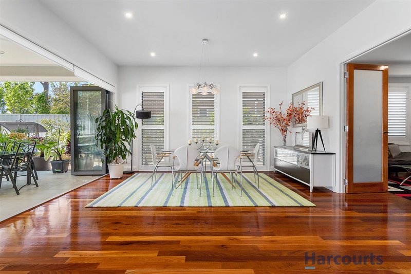 Photo - 1 Morocco Court, Glen Waverley VIC 3150 - Image 6